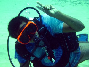 learn to scuba dive with Barbados Blue PADi 5 Star 