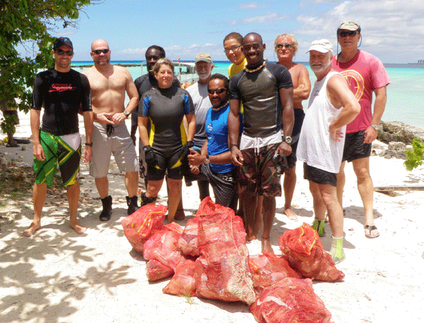 PADI PAWARE Clean-up Barbados Blue Carlisle Bay clean-up crew